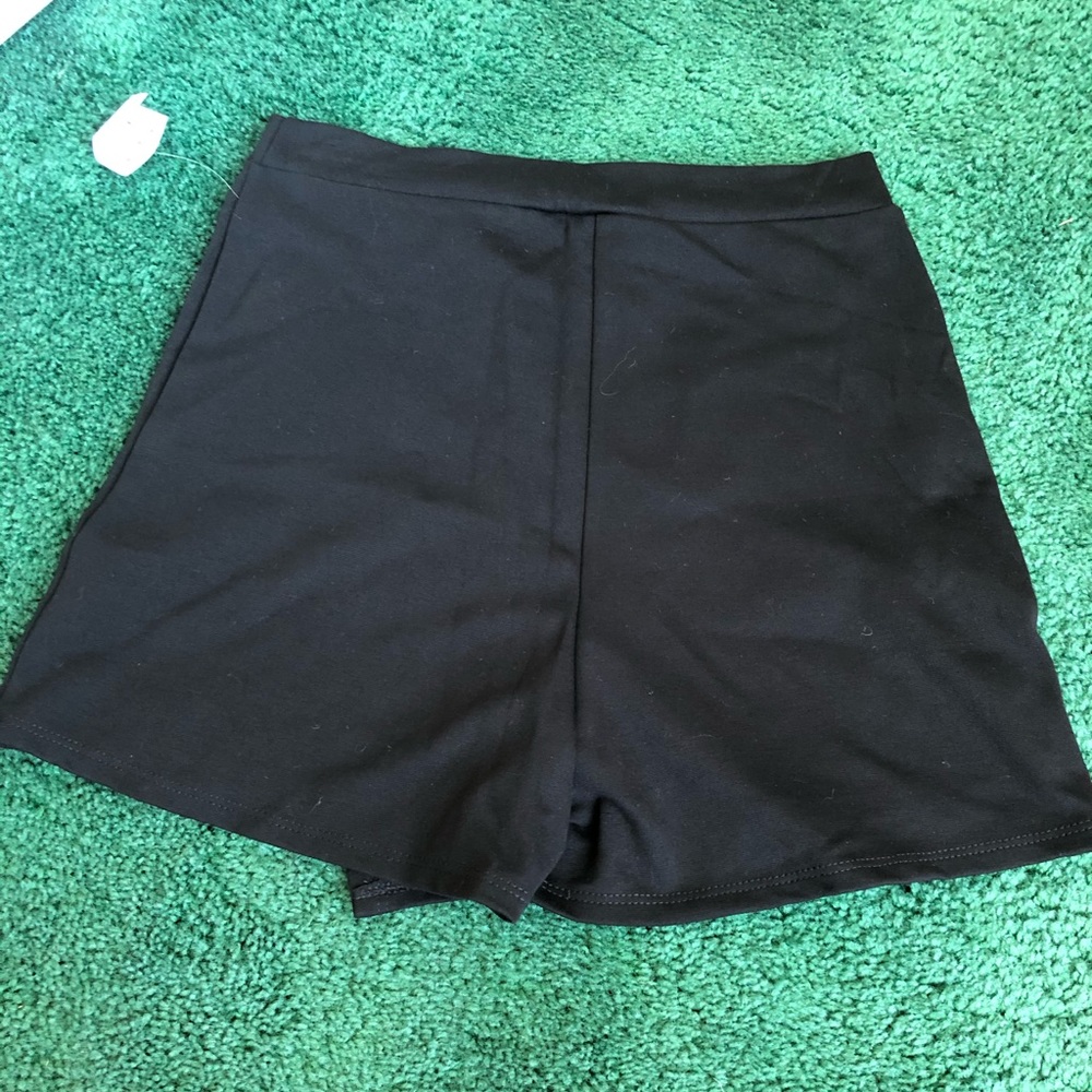 Envelope skort - Picture 2 of 3